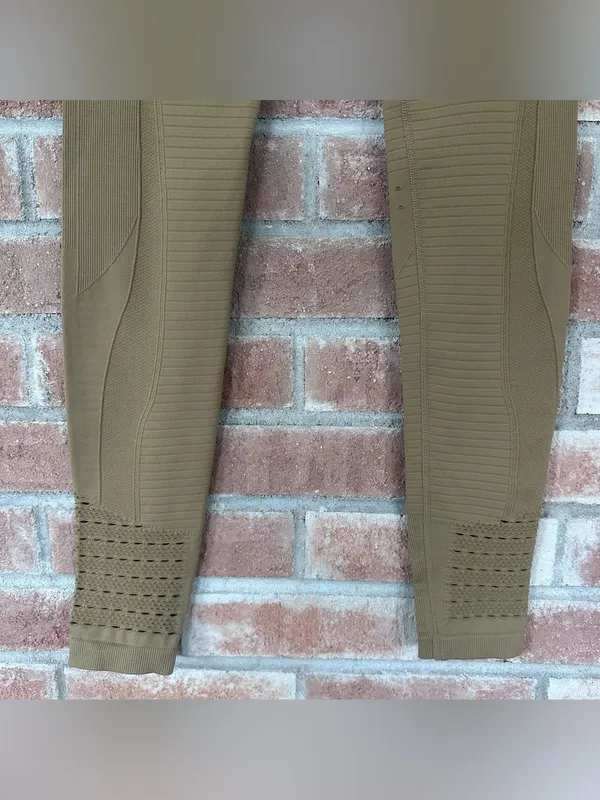 Gymshark Energy Seamless Leggings Perforated Tan Women’s XS Workout Gym Athletic - Image 4