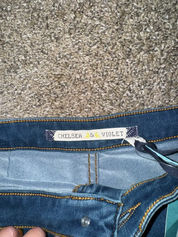 BellBottomJeans Size 29 - Image 3