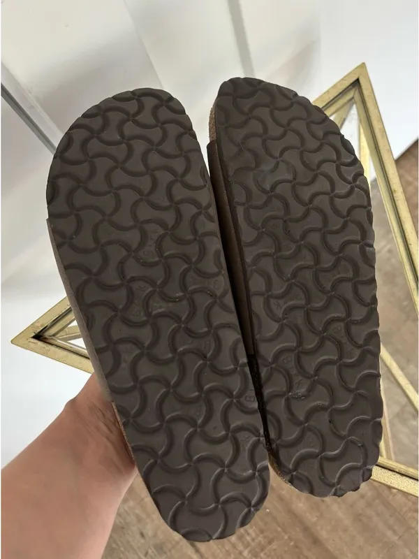Women's Birkenstock Granada Sandal dark brown size 40 regular width (9-9.5) - Image 7