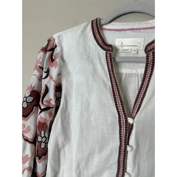 Anthropologie Simona Top‎ Womens XS White Pink Embroidered Floral Puffy Sleeve - Image 3