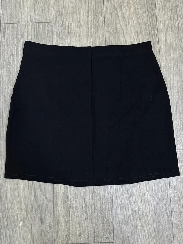 Classic Black Mini Skirt NWT Size M Size M - Image 3