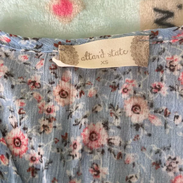 Altar'd State Daisy shirt - Image 5