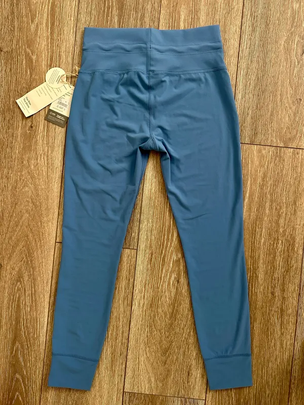 Vuori Daily Legging in Isle Blue - new with tags! - Image 2