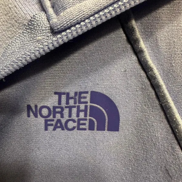 324. The North Face jacket - Image 2