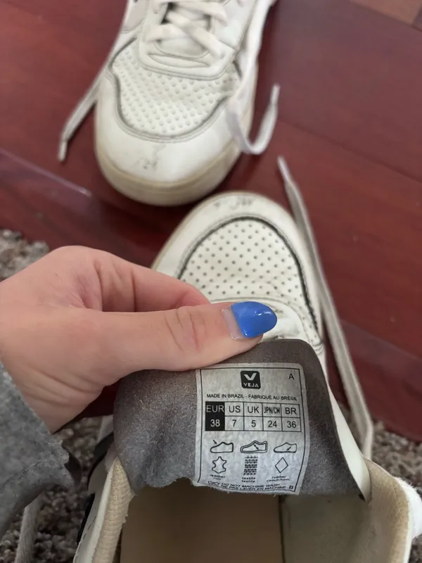 VEJA Women’s Sneakers - Image 3