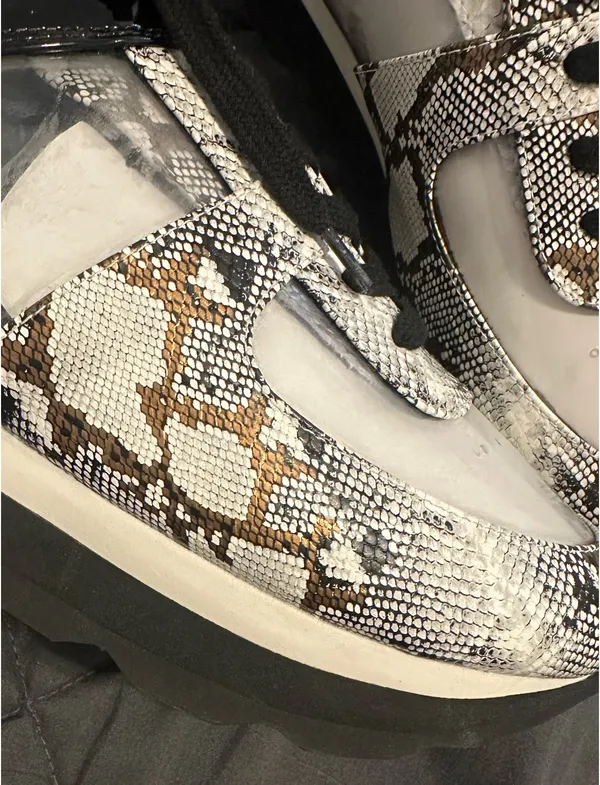 Jessica Rich Transparent Sneaker in Gold Size 39 - VERY RARE - NEW WITH BOX - Image 10