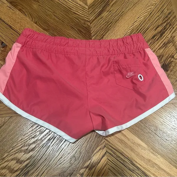 Nike Womens Medium Pink Colorblock Retro Running Shorts White Trim Dolphin Hem M - Image 3