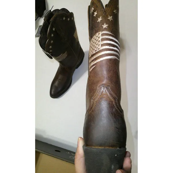 New NWT NIB Womens 7.5 Ariat Boot Western Distressed Heritage Liberty Leather - Image 4