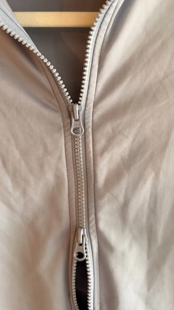 Alo Yoga Airlift Jacket blue - Image 6