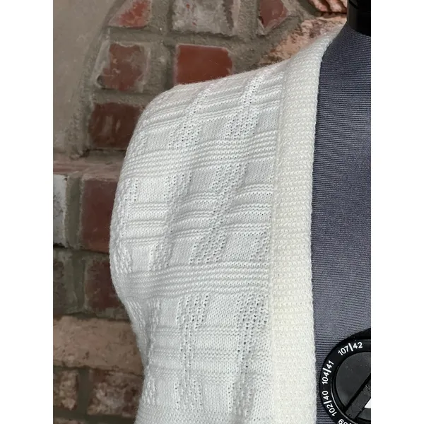 Milrank Sweater vest geometric textured cream pockets - Image 6
