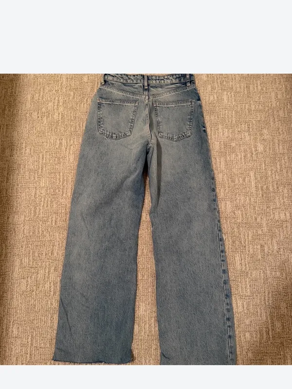 Zara Light Blue Distressed Straight leg jeans - Image 4