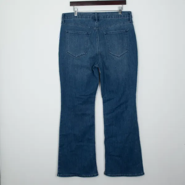 Old Navy Wow High Rise Flare Jeans Womens Size 14 Regular‎ NWT Medium Wash - Image 5