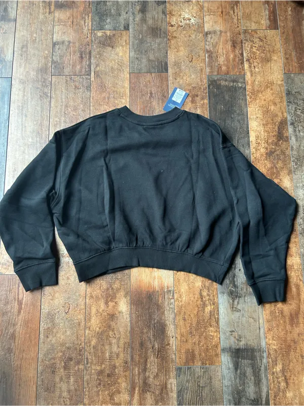 Universal Threads Black Cropped Crewneck Sweatshirt small - Image 2