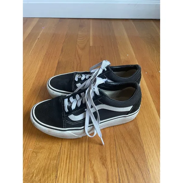 Vans black and white old skool sneakers‎ size 6.5 women size 5 men Skate Classic - Image 3