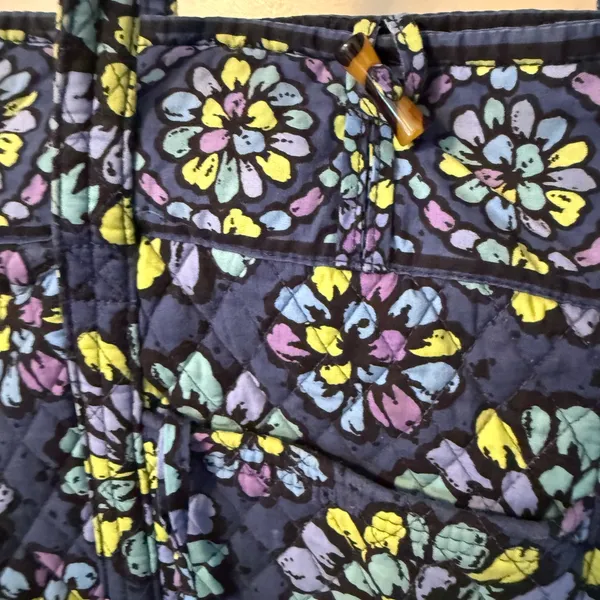 Vera Bradley Tote Indigo Pop‎ Toggle Closure Blue Flower Book Shoulder Beach Bag - Image 3