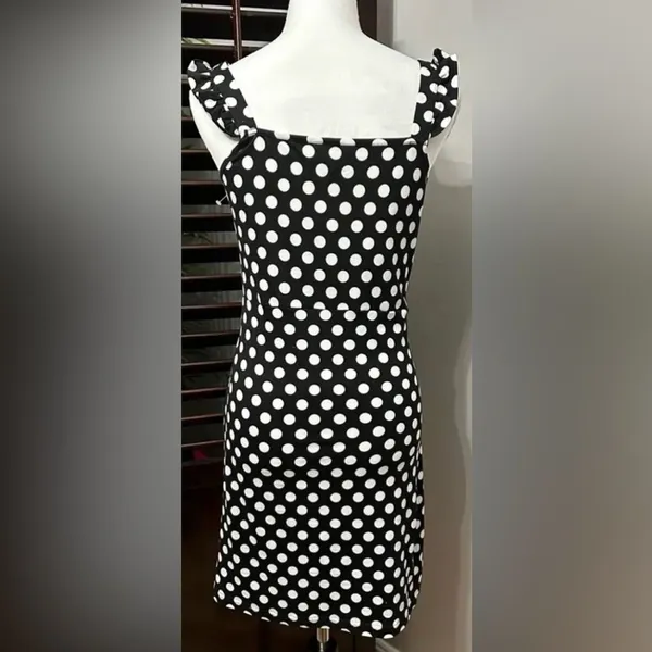 NWOT VERO MODA Polka Dot Tie Dress, Large - Image 2