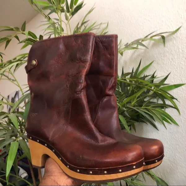 UGG Y2K Brown Lynnae Leather Shearling Fold Over Boot Wood Heel Bratz Whimsi 2000s #Fairy #Cottagecore Sz 10 - Image 8