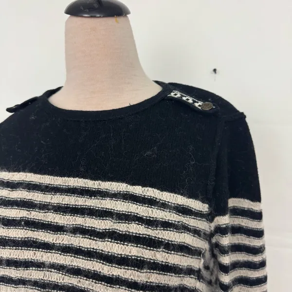 Free People Black and White Crew Neck Sweater Size Large - Image 2