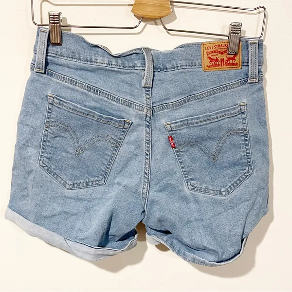 Levis Size 27 Medium Wash Mid Length Denim‎ Jean Shorts Cuffed - Image 3