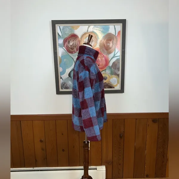 Adorable Eddie Bauer Checked Deep Pile Fleece Pullover! - Image 3