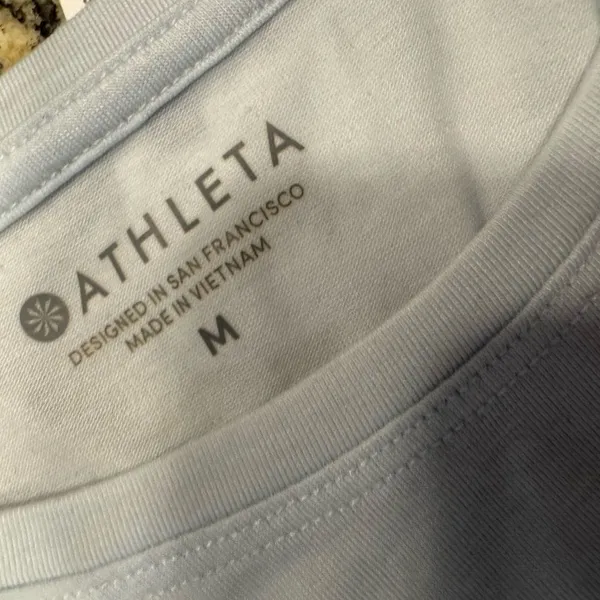 Athleta Tank Navy Baby Blue Size Medium - Image 5