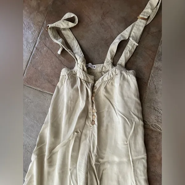 Zara wide leg jumpsuit small sage green - Image 3