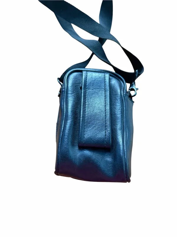 Case Logic Vintage Black Leather Faux Crossbody Belt Loop Camera Pouch Bag - Image 4