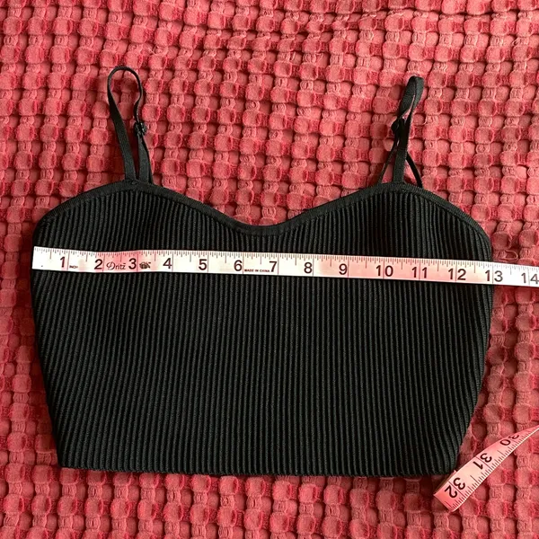 Aritzia Babaton Black Knit Cropped Cami Tank Top Women’s Size S Stretch - Image 7