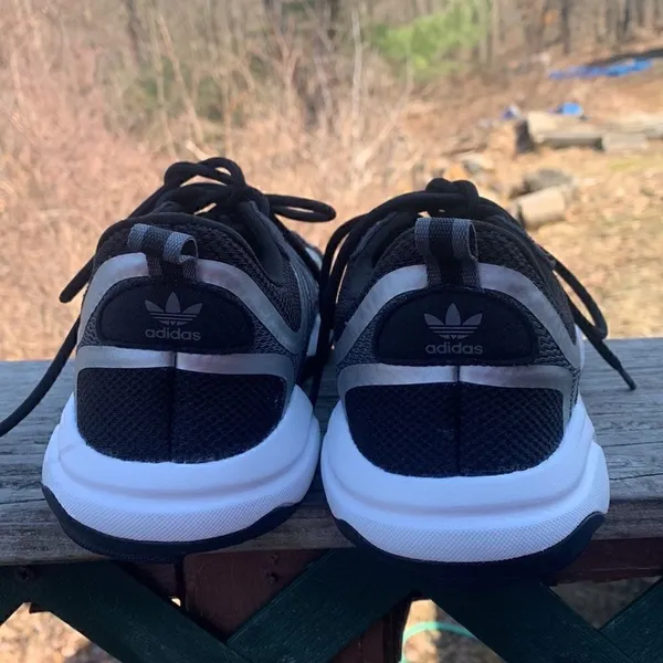 Adidas Haiwee Core Black Sz 6.5 - Image 4