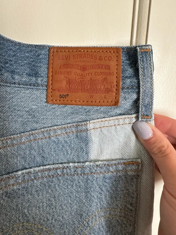 Levi’s 501 Denim Shorts Button Fly - Image 5