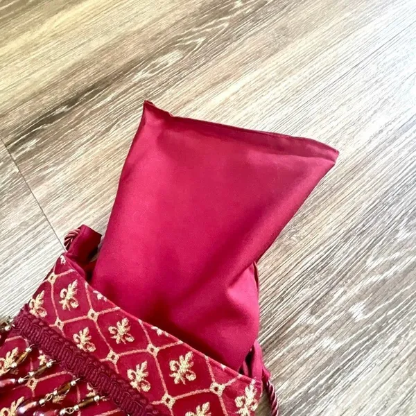 Red crossbody Bag with beads - Image 12
