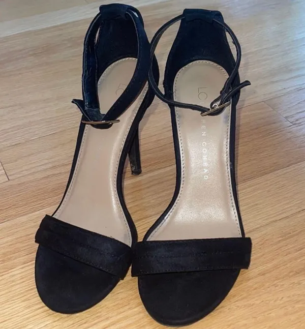 Lauren Conrad Black Heels - Image 3