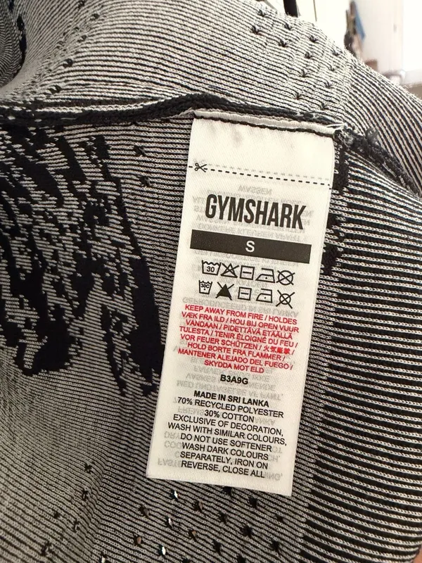 Gymshark Women's Adapt Camo Seamless Track Jacket Black Light Gray Jacquard Small - Image 6