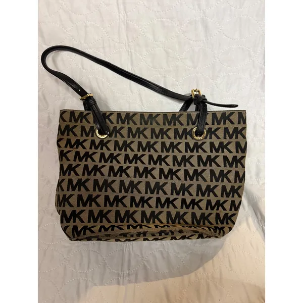 Michael Kors MK Signature Monogram Jacquard Tote Bag Black Tan Gold Hardware - Image 2