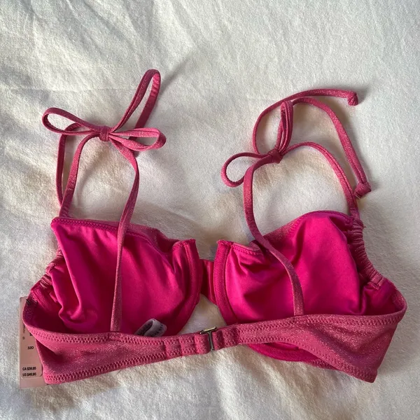 NWT Victoria’s Secret swimsuit. Size 32D top/large bottom - Image 3