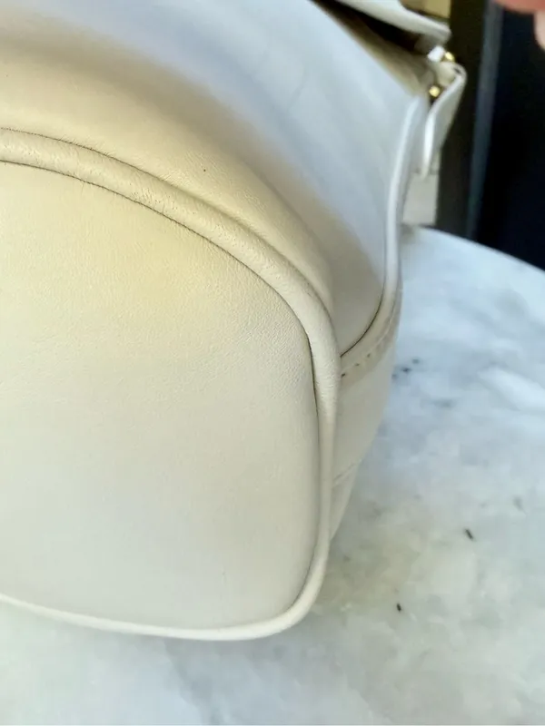 Vintage Unbranded Cream/White Leather Flap Crossbody Bag - Excellent Interior - Image 9