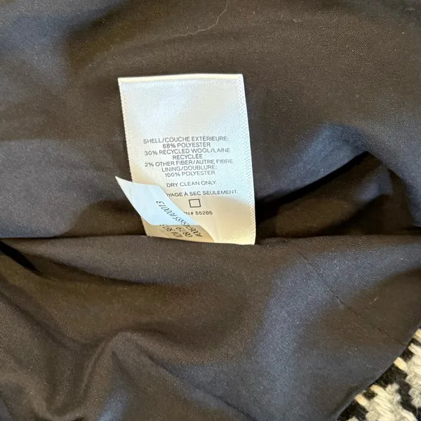 NWT Express Women’s Black and White Houndstooth Single Button Blazer Size 4 - Image 3