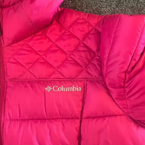 Columbia Women Fuchsia Puffer Jacket with Faux Fur Hood Size S - Image 6