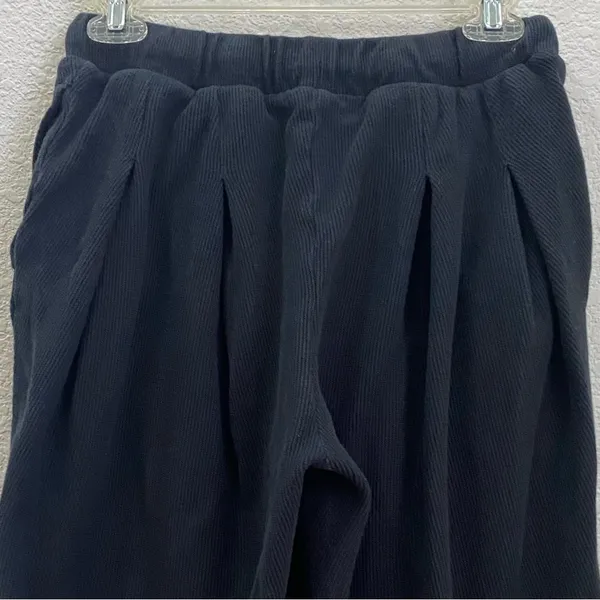 FREE PEOPLE BEACH Black Washed Drawstring Waist Pleated Wide Leg Cropped Pant XS - Image 4
