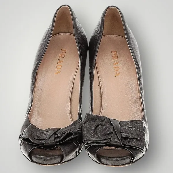 Prada Womens Size 38.5 US 7.5 Leather Heels Gunmetal Peep Hole Toe Made in Italy - Image 12