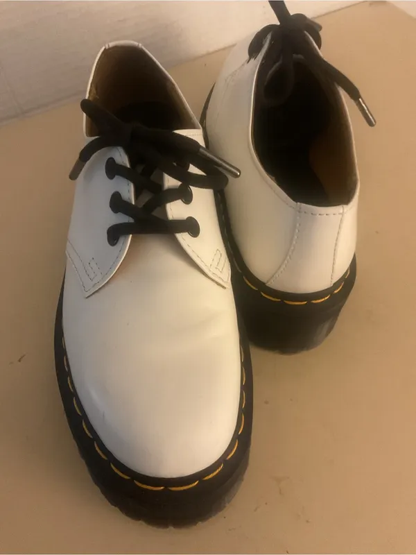 Dr. Martens women White Leather Platform Oxfords smooth shoesUS 6 - Image 10