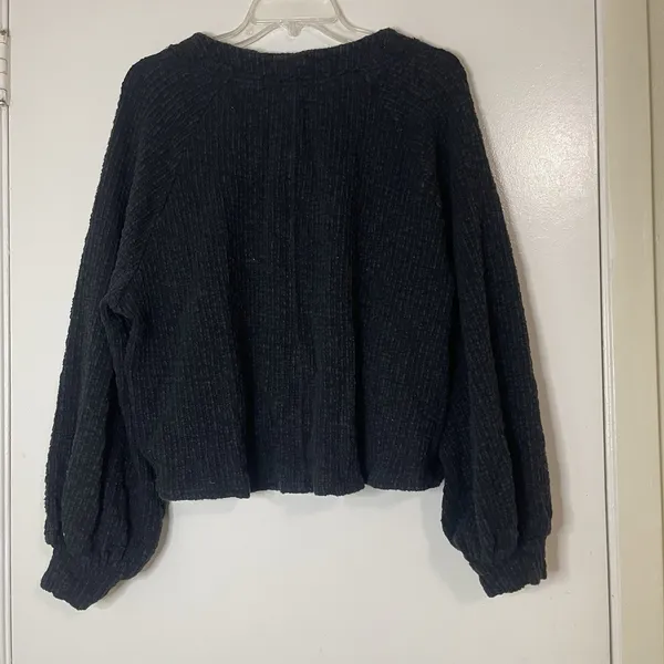 Free People FP beach fuzzy black oversized cardigan sweater size small - Image 4