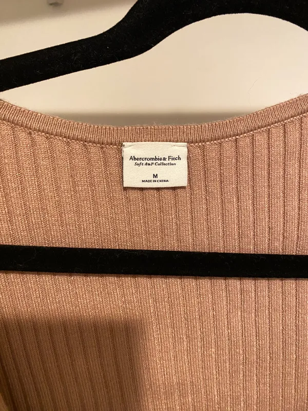 Abercrombie Sweater Top Size M - Image 2