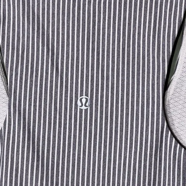 Lululemon Racerback Tank Top Womens Small Gray White Striped Athletic Yoga Gym - Image 4