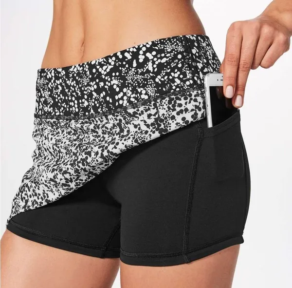 Lululemon Pace Rival Skirt Chirakasu Alpine White/Chirasu Black 10 - Image 4