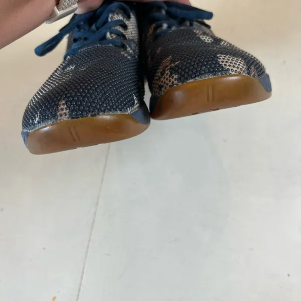 NOBULL- Outwork Sneakers Blue Floral Unisex Size 8 - Image 5