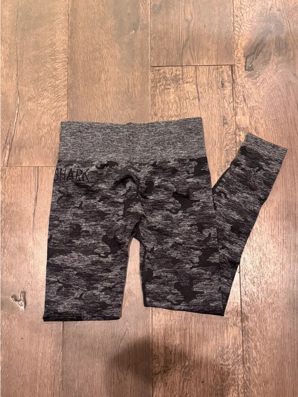 Gymshark Black Camo Leggings - Image 2