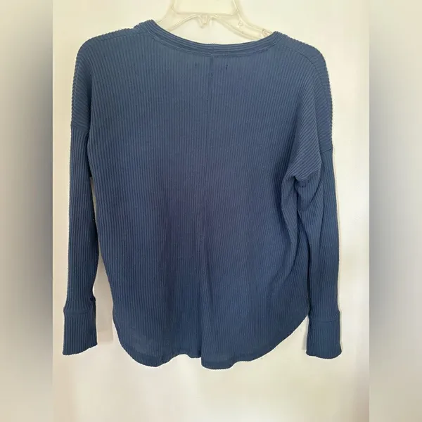 Abercrombie & Fitch Ribbed Button Down V-Neck Top XS Blue - Image 8