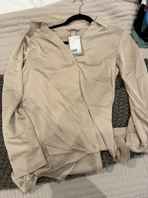 H&M Button-Up Blouse Long Sleeve - Image 2