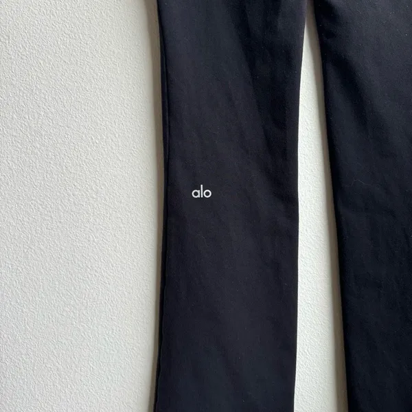 Alo Yoga High-Waist Flutter Flare Leggings Black Size Small - Image 9